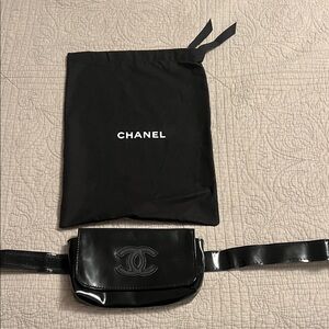 CHANEL Glossy Black Belt Bag